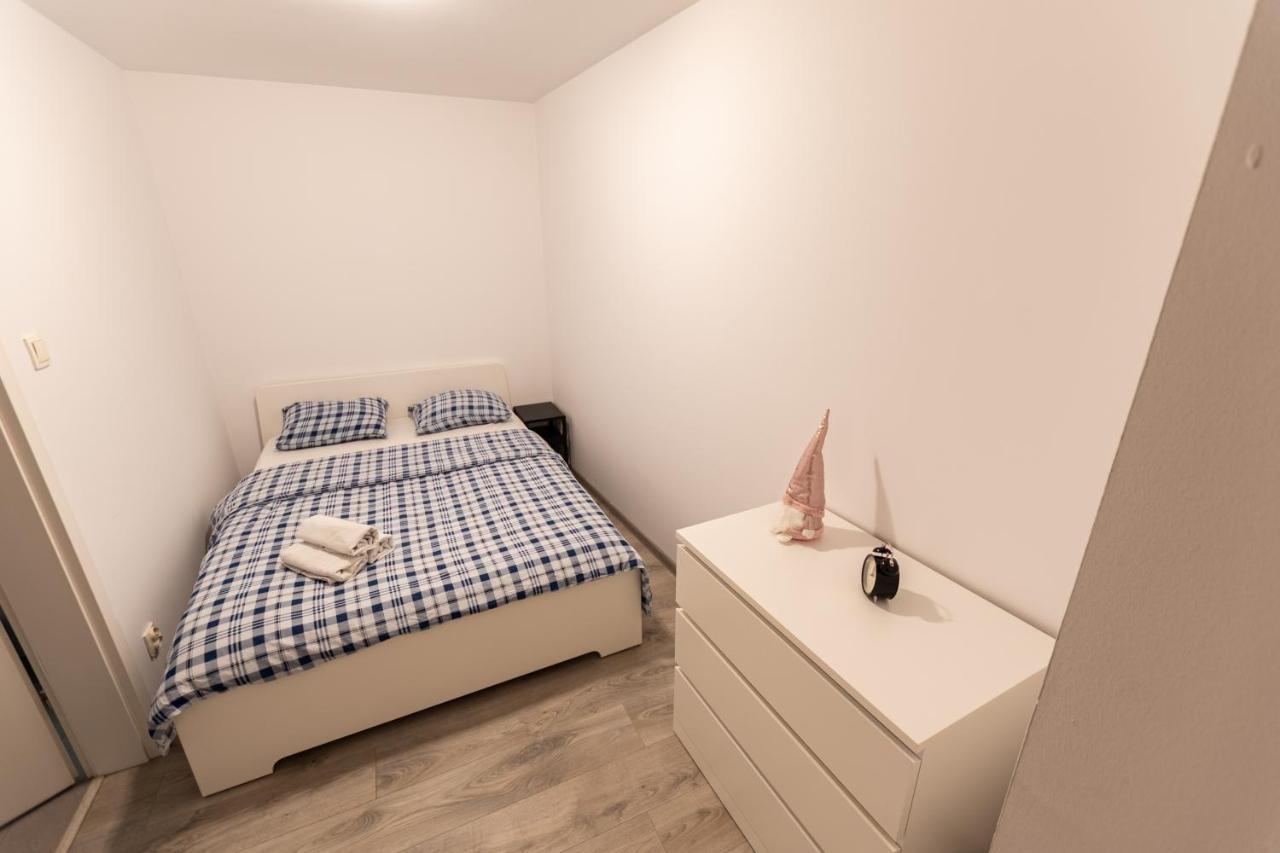 צ'סטוצ'ובה Apartament Krakowska מראה חיצוני תמונה
